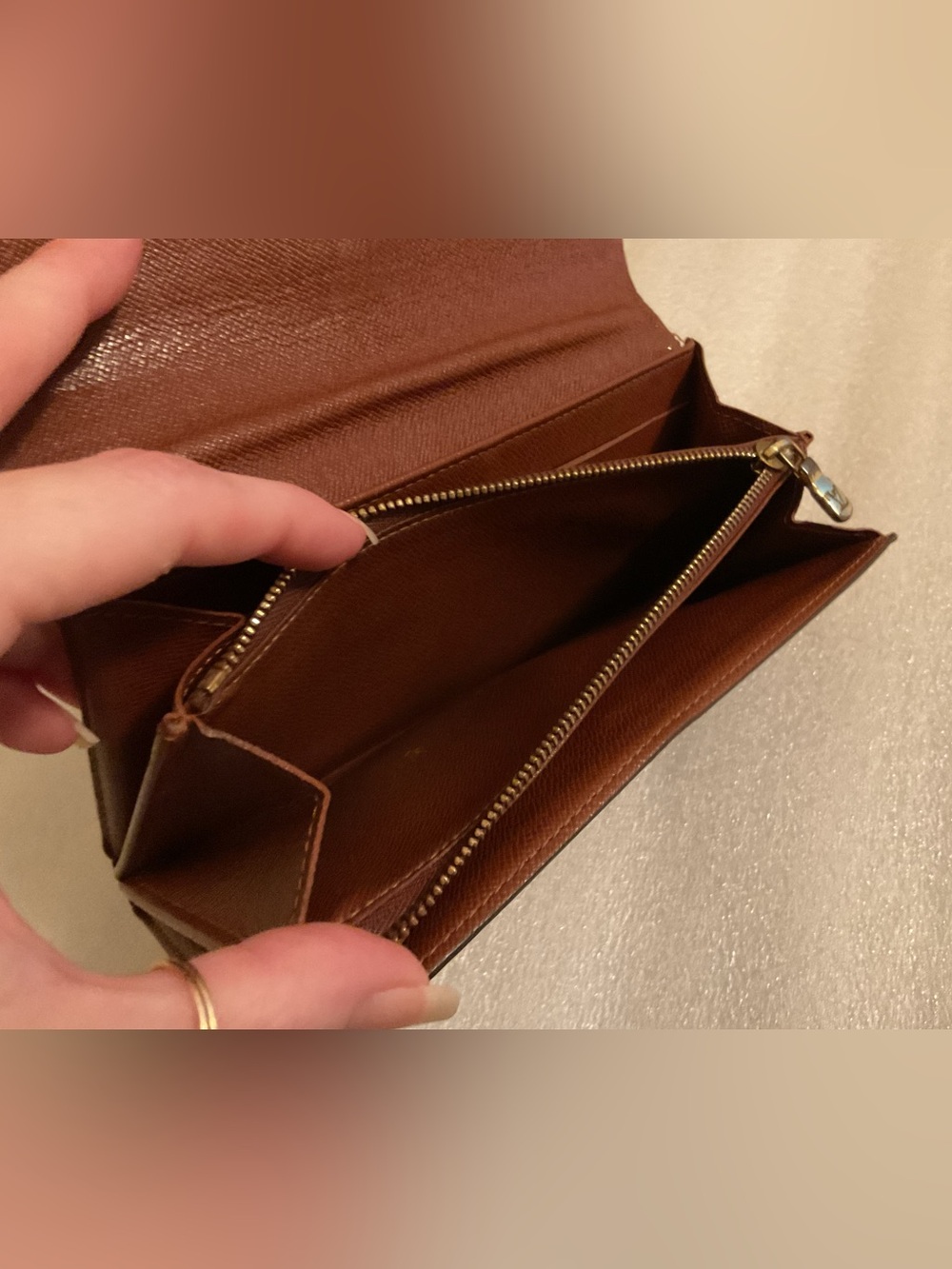 Louis Vuitton Vintage 2004 Monogram Sarah Wallet Long Bifold Made in France - Picture 9 of 16